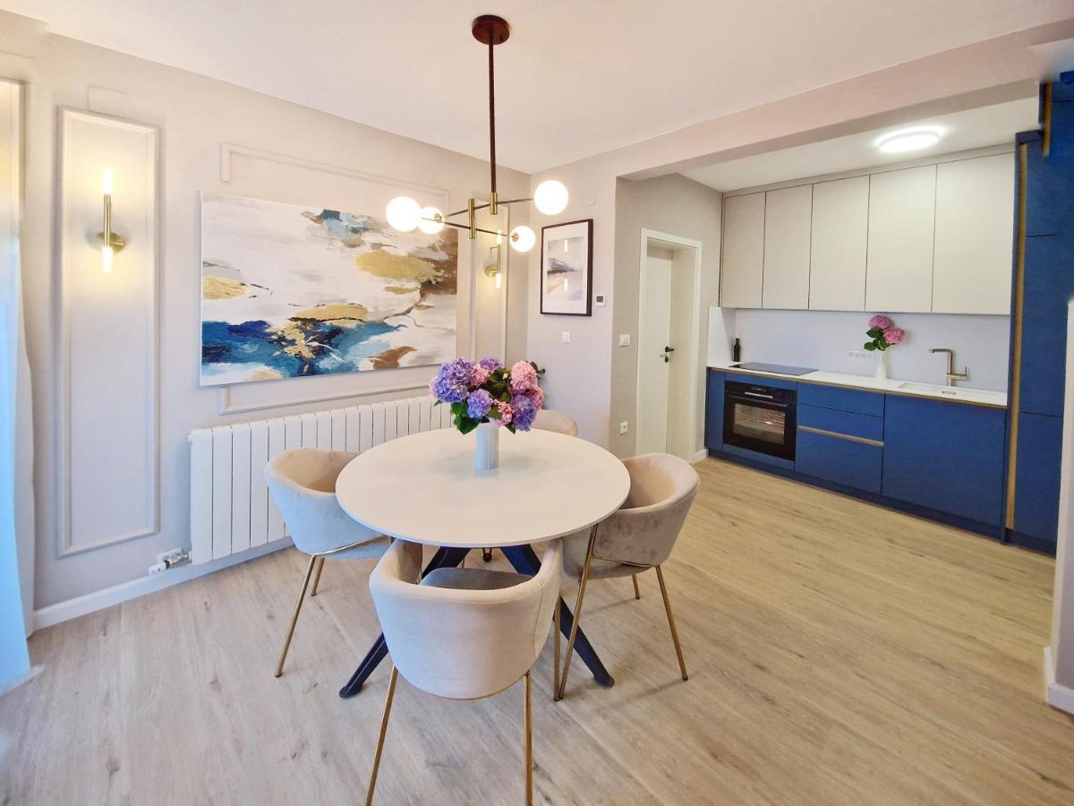 Apartments Jasna 罗维尼 外观 照片